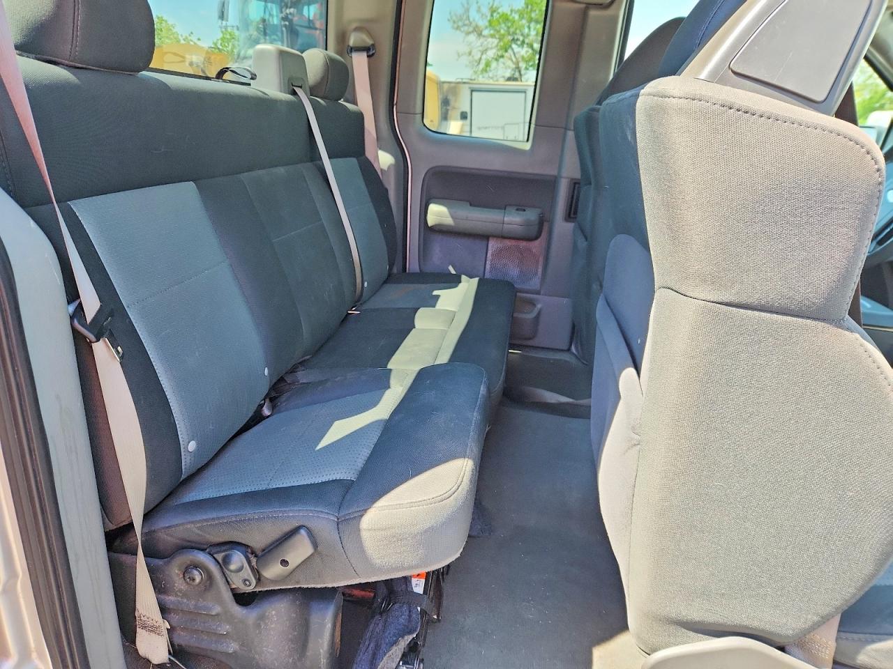 2007 Ford F150 Silver vin: 1FTRX12V97FB86100