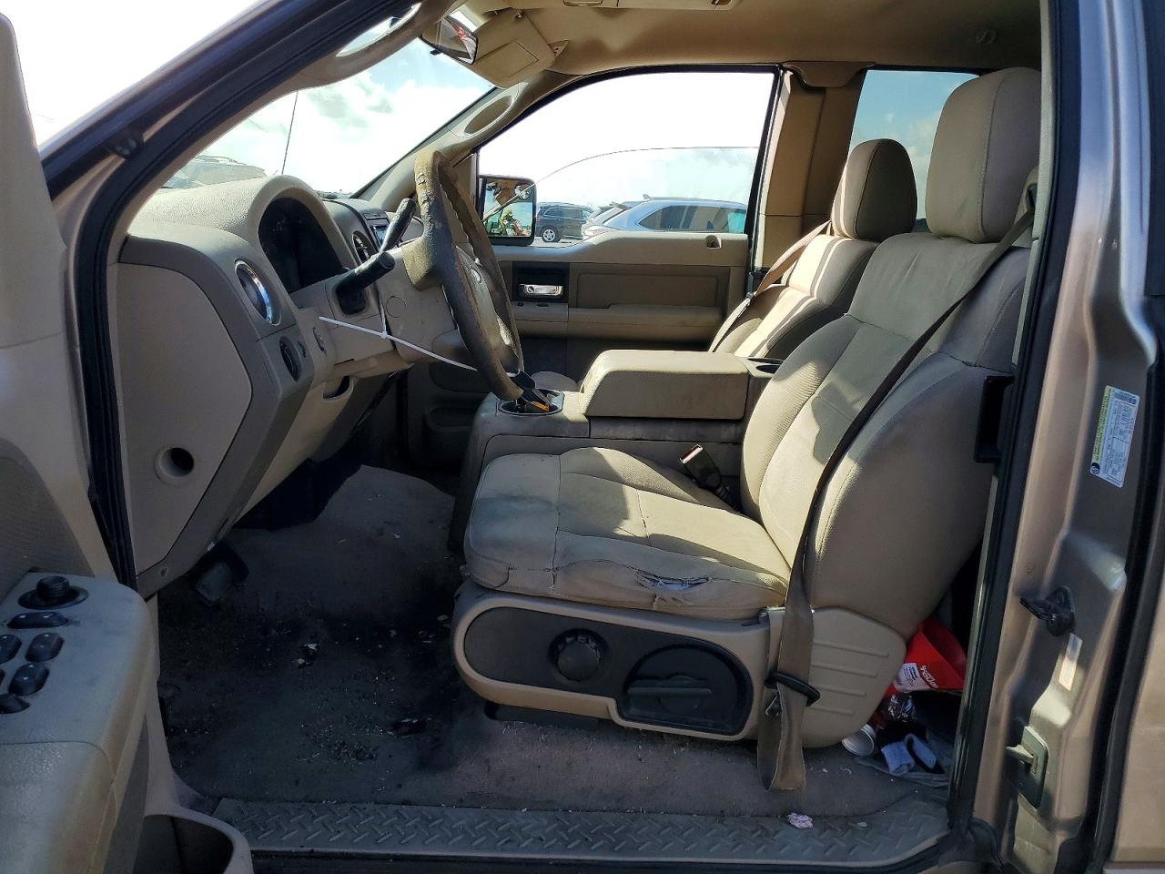 2005 Ford F150 Tan vin: 1FTRX12W05KD71049