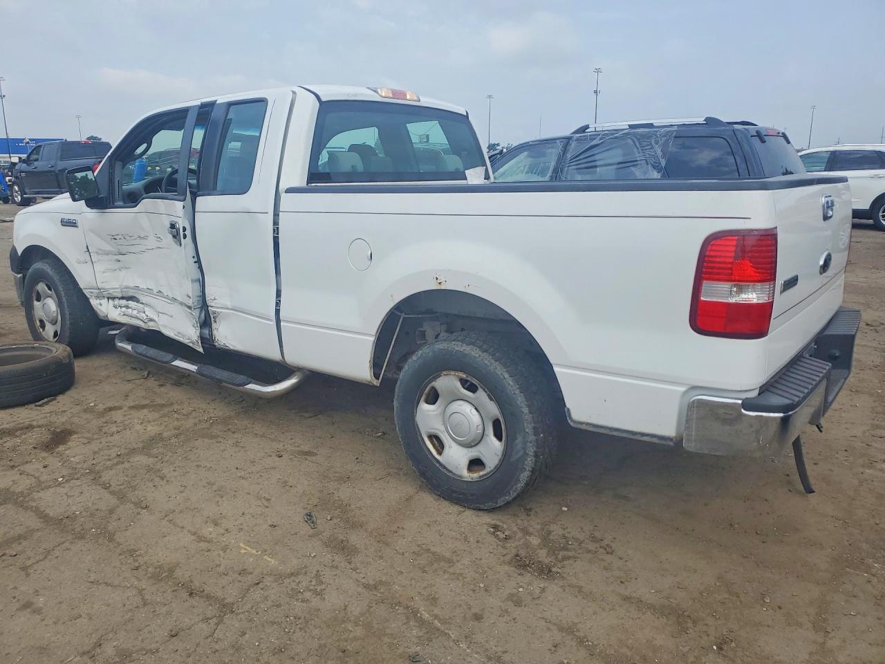 2007 Ford F150 White vin: 1FTRX12W07FB41734