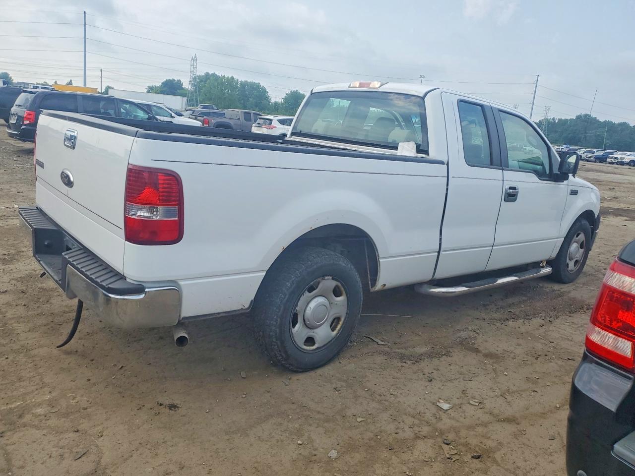 2007 Ford F150 White vin: 1FTRX12W07FB41734