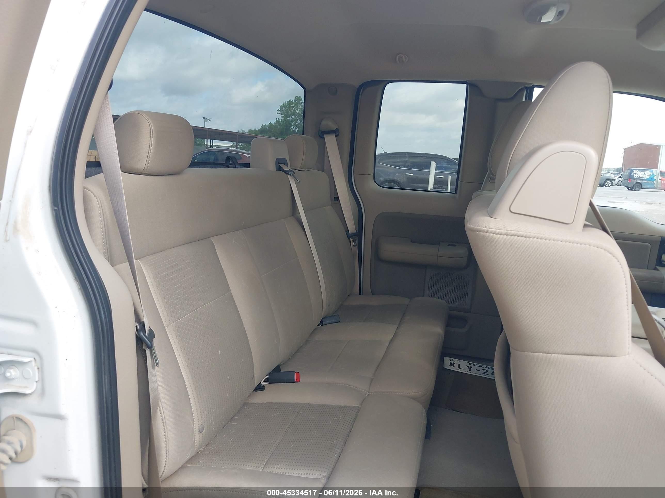 2007 Ford F-150 Stx/xl/xlt White vin: 1FTRX12W07KD16782