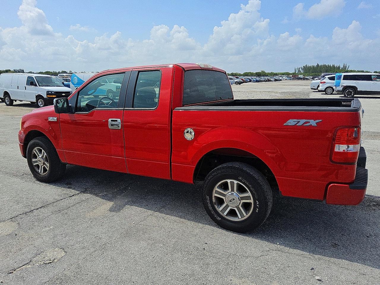2008 Ford F150 Stx Red vin: 1FTRX12W08FC02985