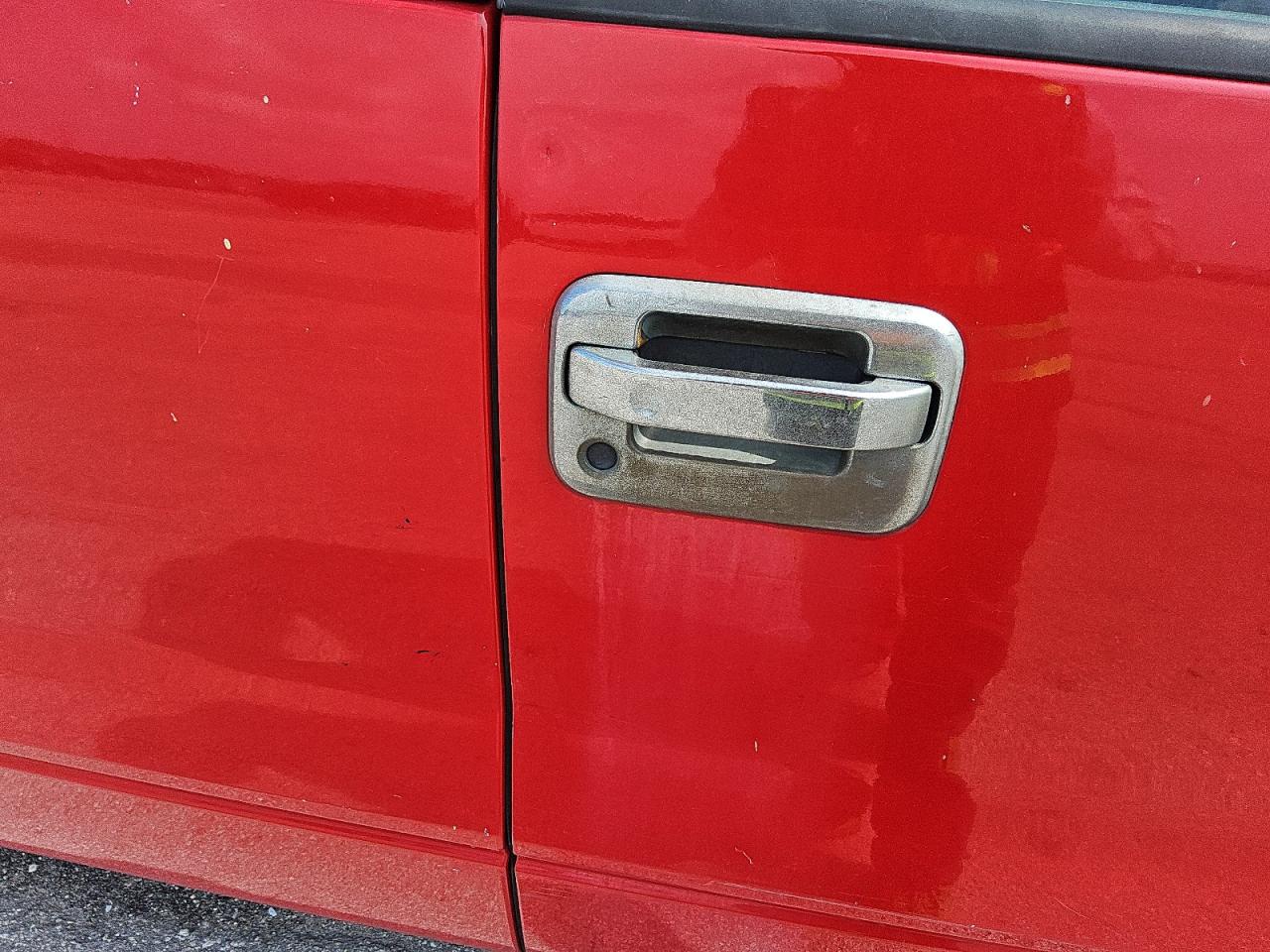 2008 Ford F150 Stx Red vin: 1FTRX12W08FC02985 Damage: Right Front Door, Dent(S) W/ Paint Dmg, 1 To 2 Inches