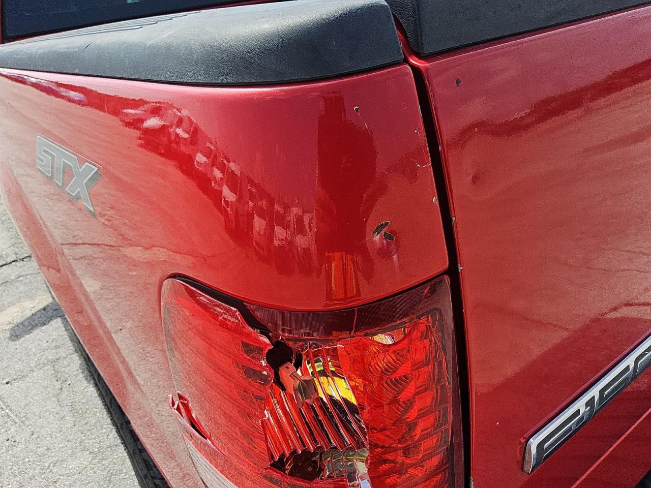 2008 Ford F150 Stx Red vin: 1FTRX12W08FC02985 Damage: Left Bed Side, Dent(S) W/ Paint Dmg, 3 To 4 Inches