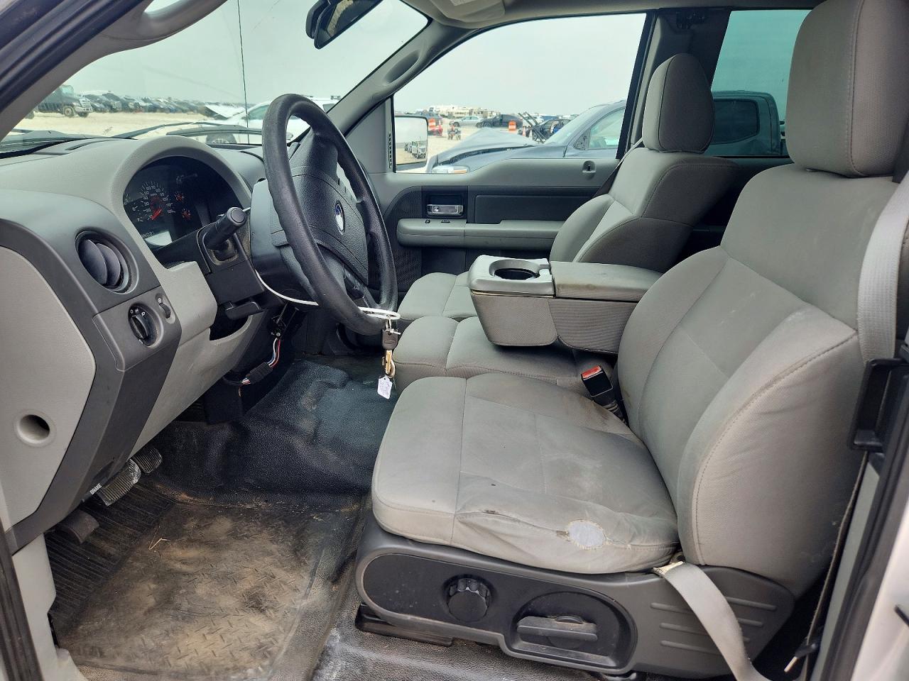 2008 Ford F150 Silver vin: 1FTRX12W08KD11695