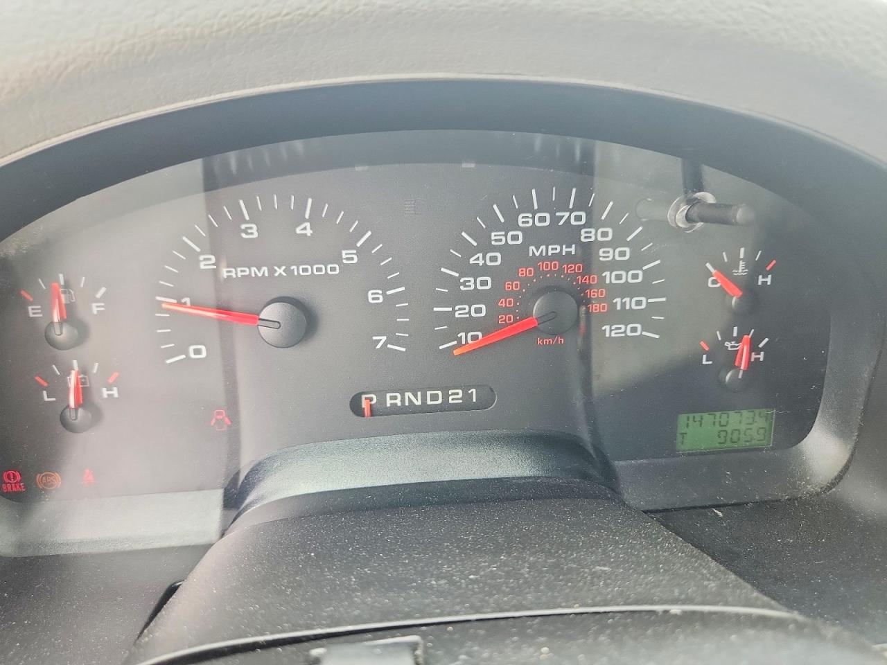 2008 Ford F150 Silver vin: 1FTRX12W08KD11695