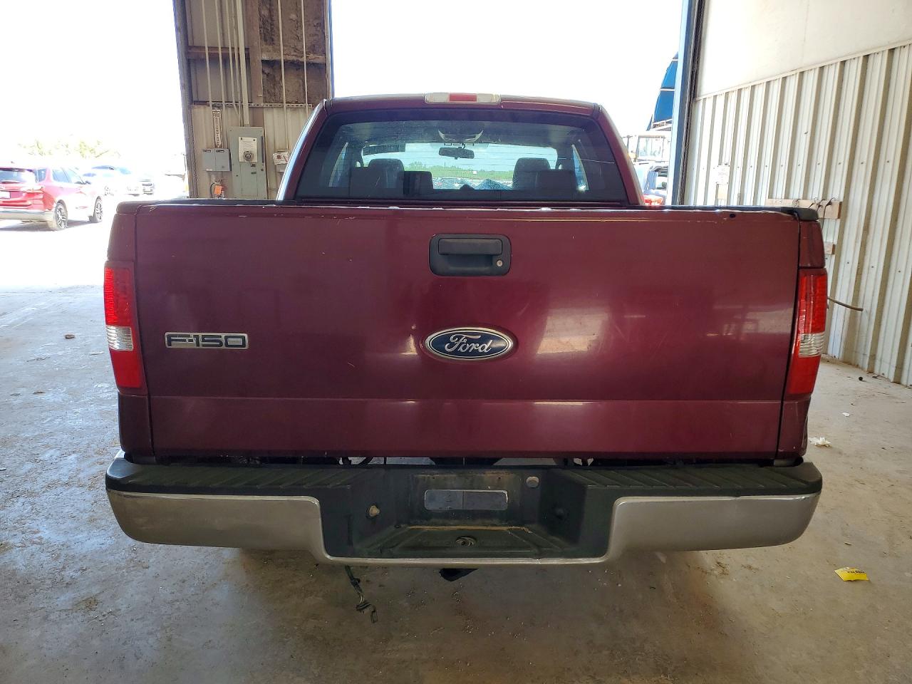 2005 Ford F-150 Burgundy vin: 1FTRX12W15FB15446