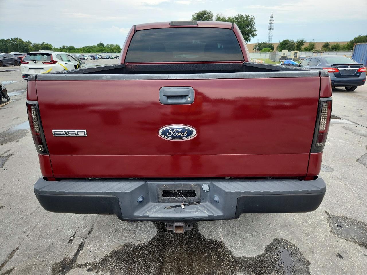2005 Ford F150 Burgundy vin: 1FTRX12W15FB47152
