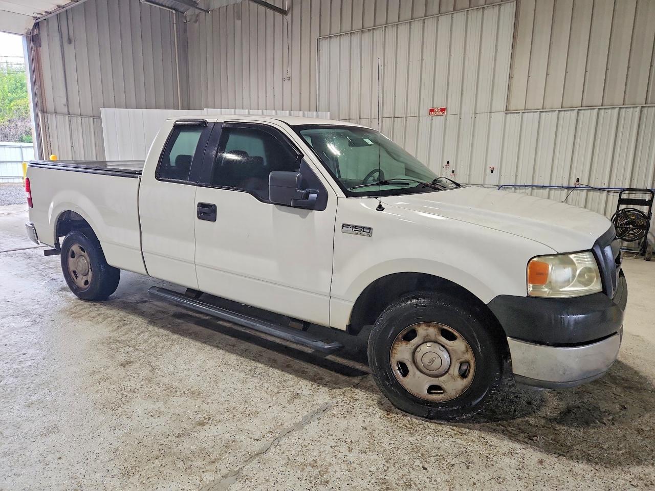 2005 Ford F150 White vin: 1FTRX12W15NA04336