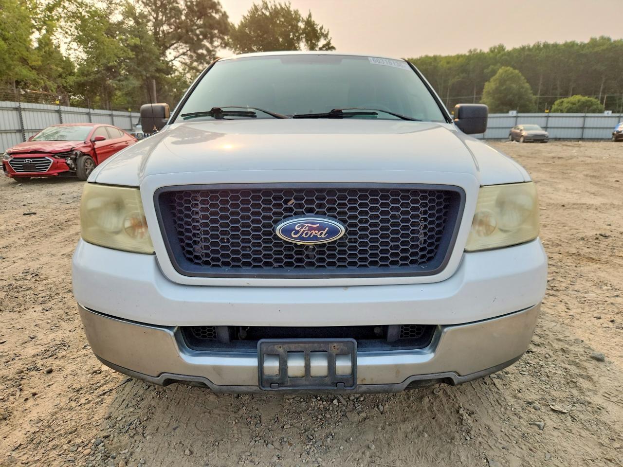 2005 Ford F150 White vin: 1FTRX12W15NA23226