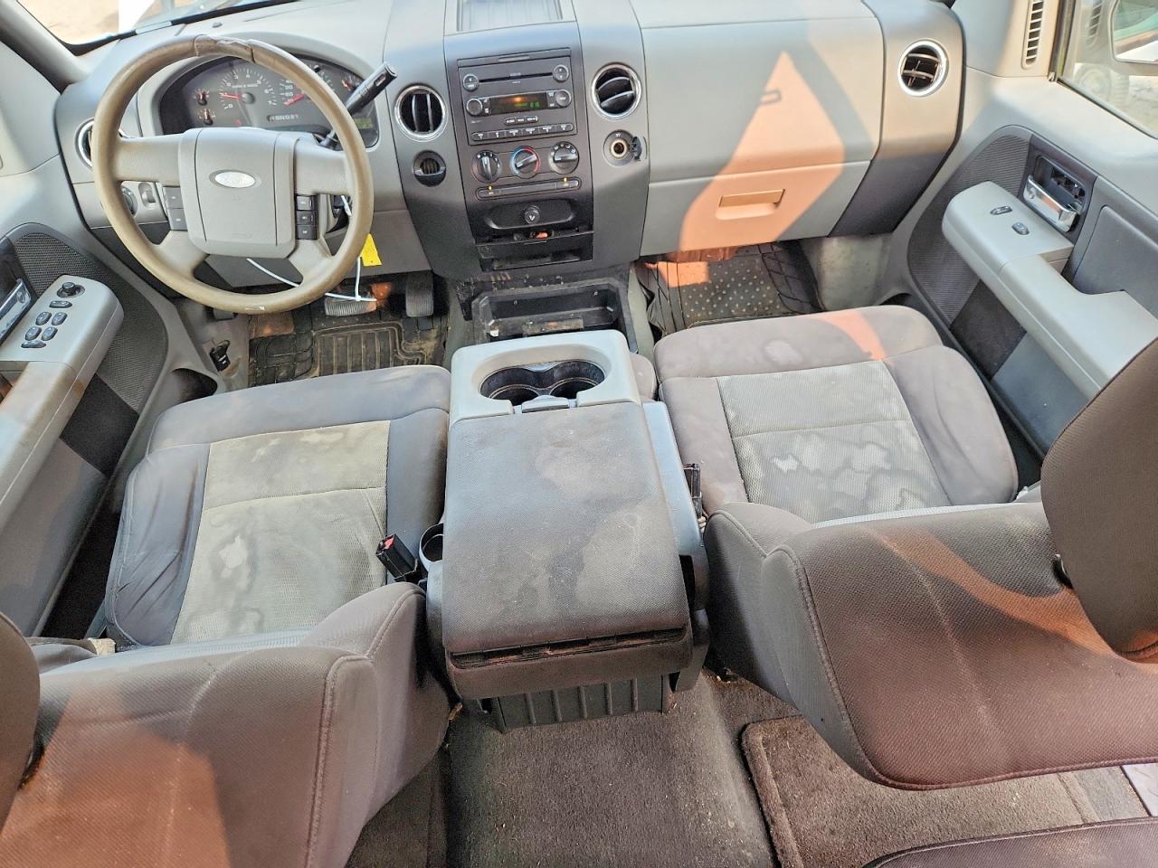 2005 Ford F150 White vin: 1FTRX12W15NA23226