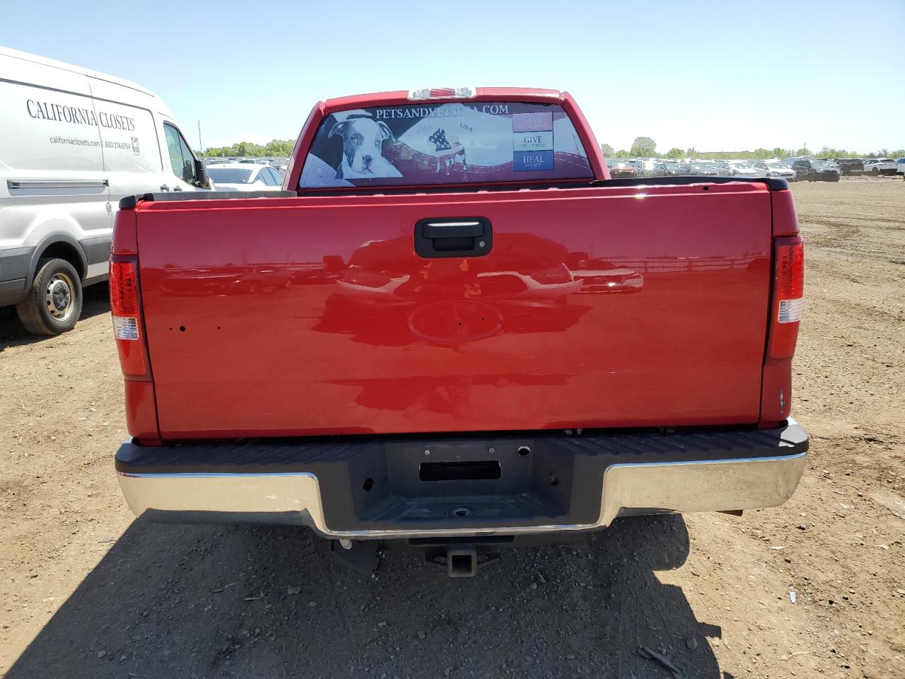 2006 Ford F150 Red vin: 1FTRX12W16KB12359