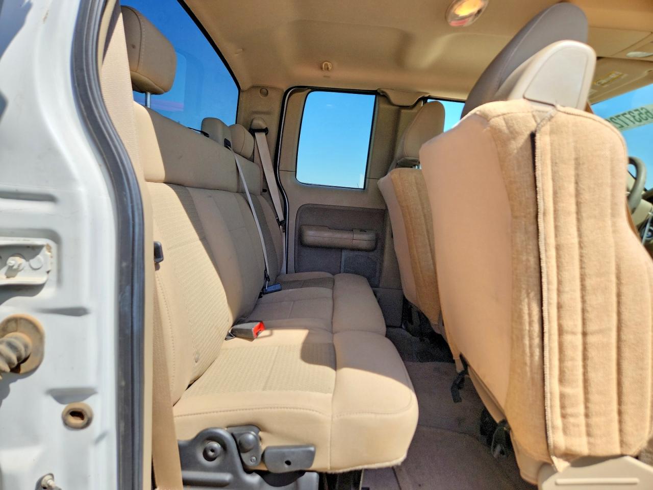 2006 Ford F150 Белый vin: 1FTRX12W16NA55868