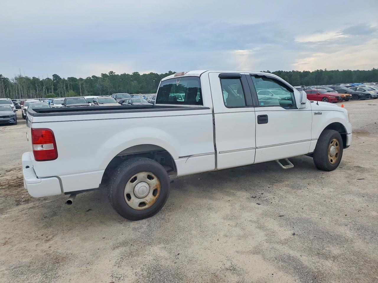 2007 Ford F150 White vin: 1FTRX12W17NA52843