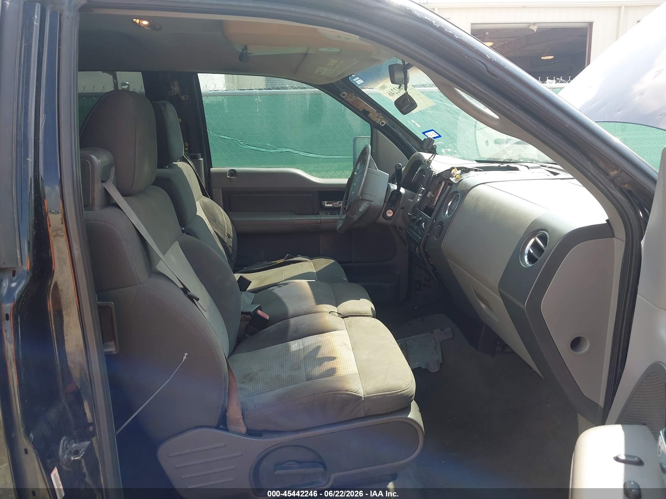 2008 Ford F-150   Black vin: 1FTRX12W18FC11971