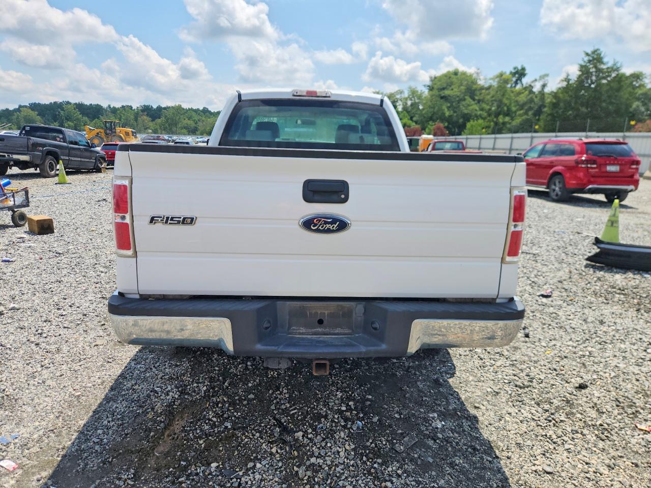 2009 Ford F150 Super Cab White vin: 1FTRX12W19FA09729