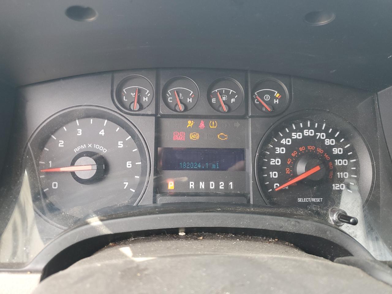 2009 Ford F150 Super Cab White vin: 1FTRX12W19FA99710 Damage: Warning Light - Engine, On, Unacceptable