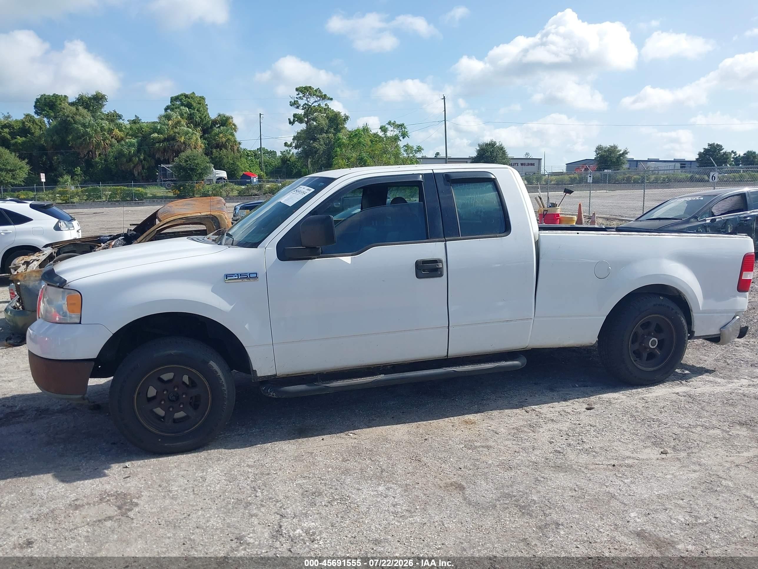 2004 Ford F-150 Stx/xl/xlt Белый vin: 1FTRX12W24NB71996
