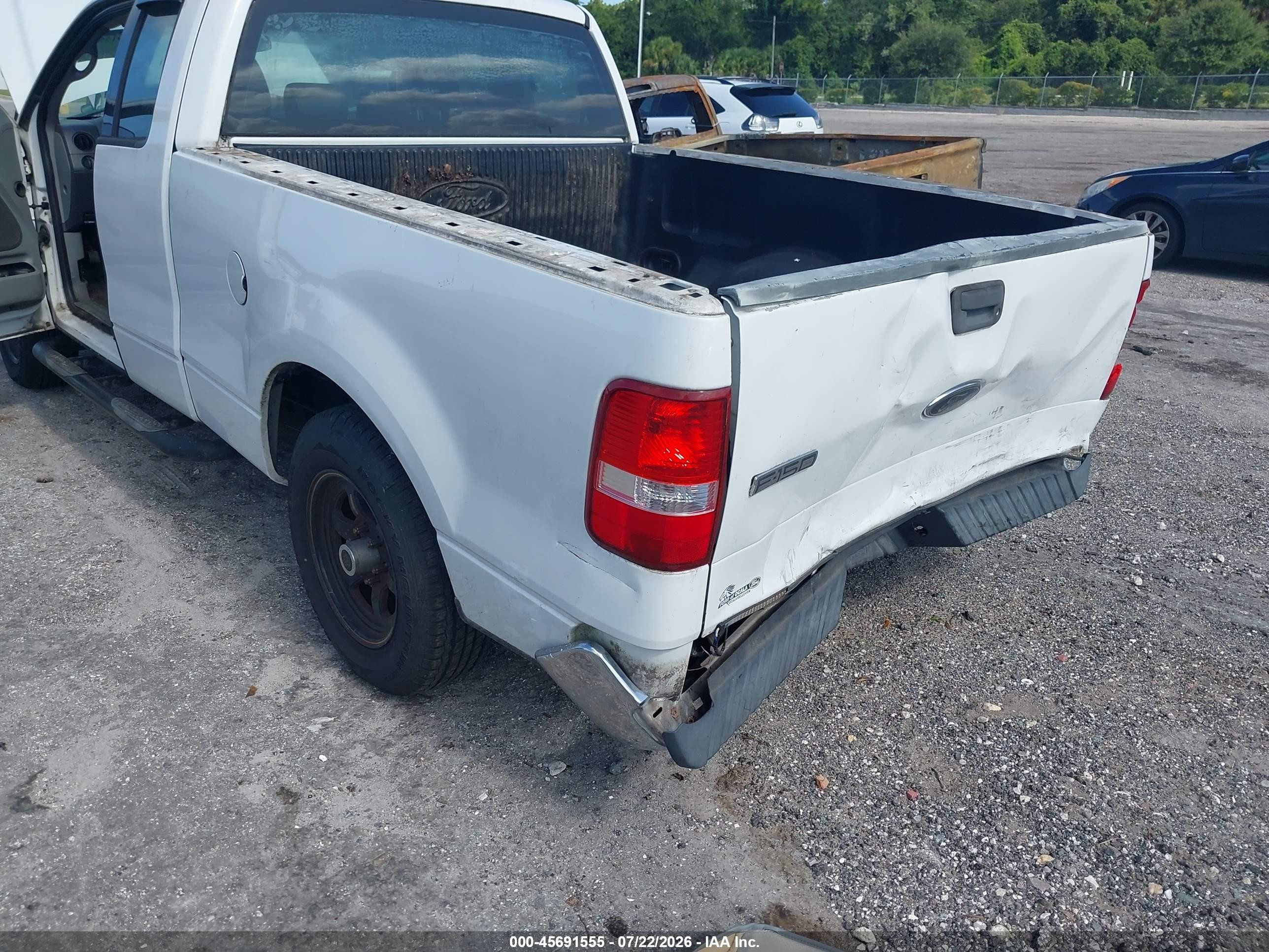 2004 Ford F-150 Stx/xl/xlt Белый vin: 1FTRX12W24NB71996