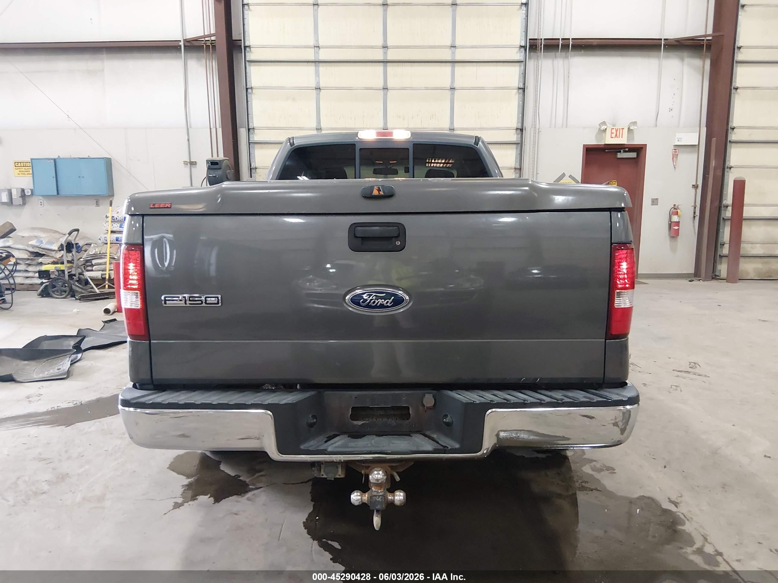 2004 Ford F-150 Stx/xl/xlt Серый vin: 1FTRX12W24NB77605
