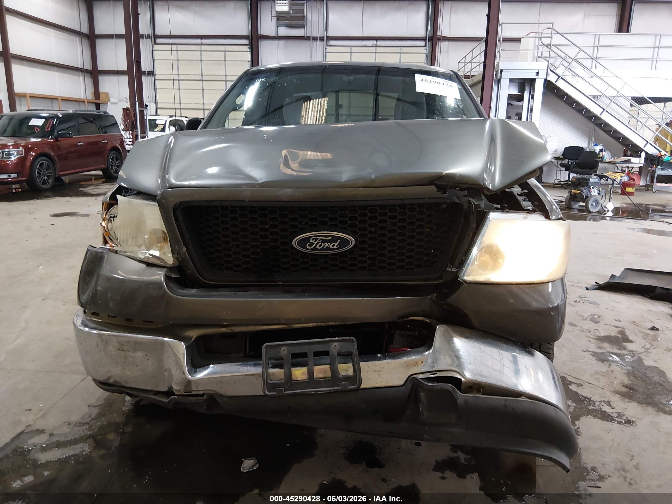 2004 Ford F-150 Stx/xl/xlt Серый vin: 1FTRX12W24NB77605