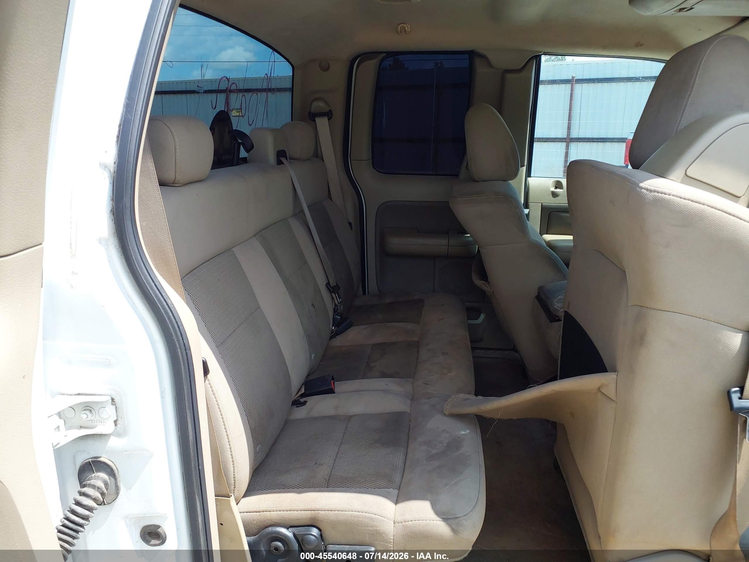 2004 Ford F-150 Stx/xl/xlt Белый vin: 1FTRX12W24NC09131