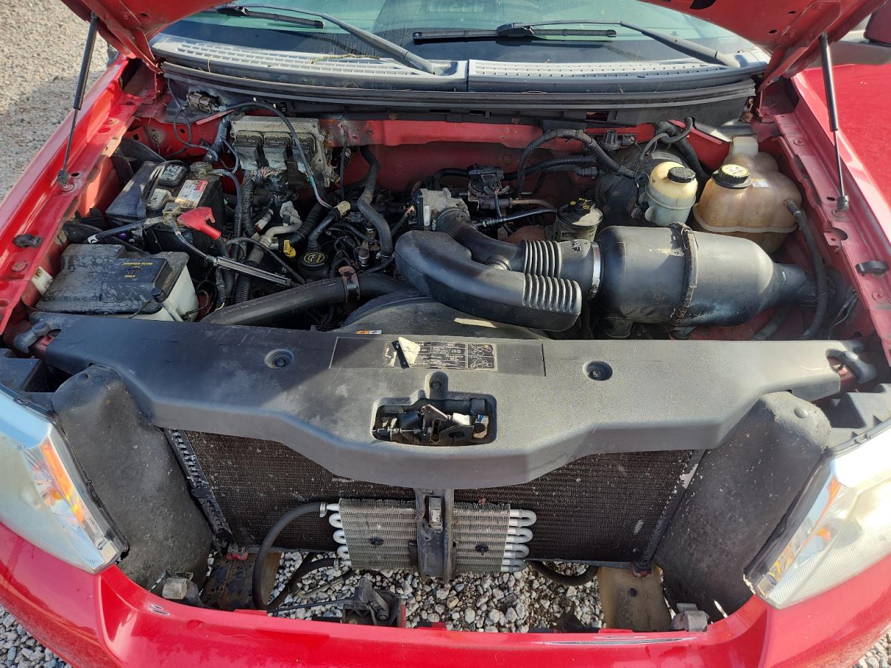 2007 Ford F150 Red vin: 1FTRX12W27FA39688