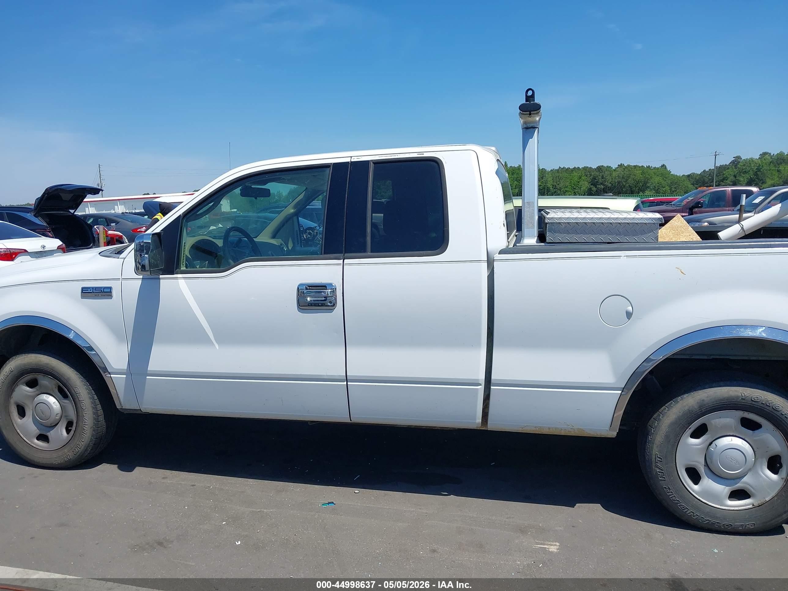 2004 Ford F-150 Stx/xl/xlt White vin: 1FTRX12W34NA52967