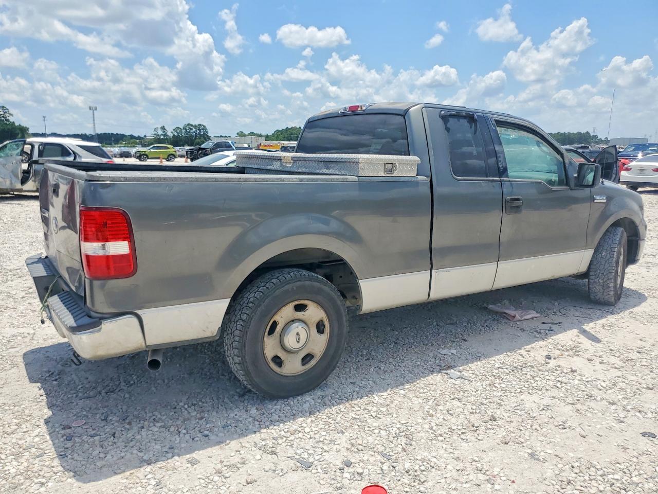 2004 Ford F-150 Gray vin: 1FTRX12W34NC31140
