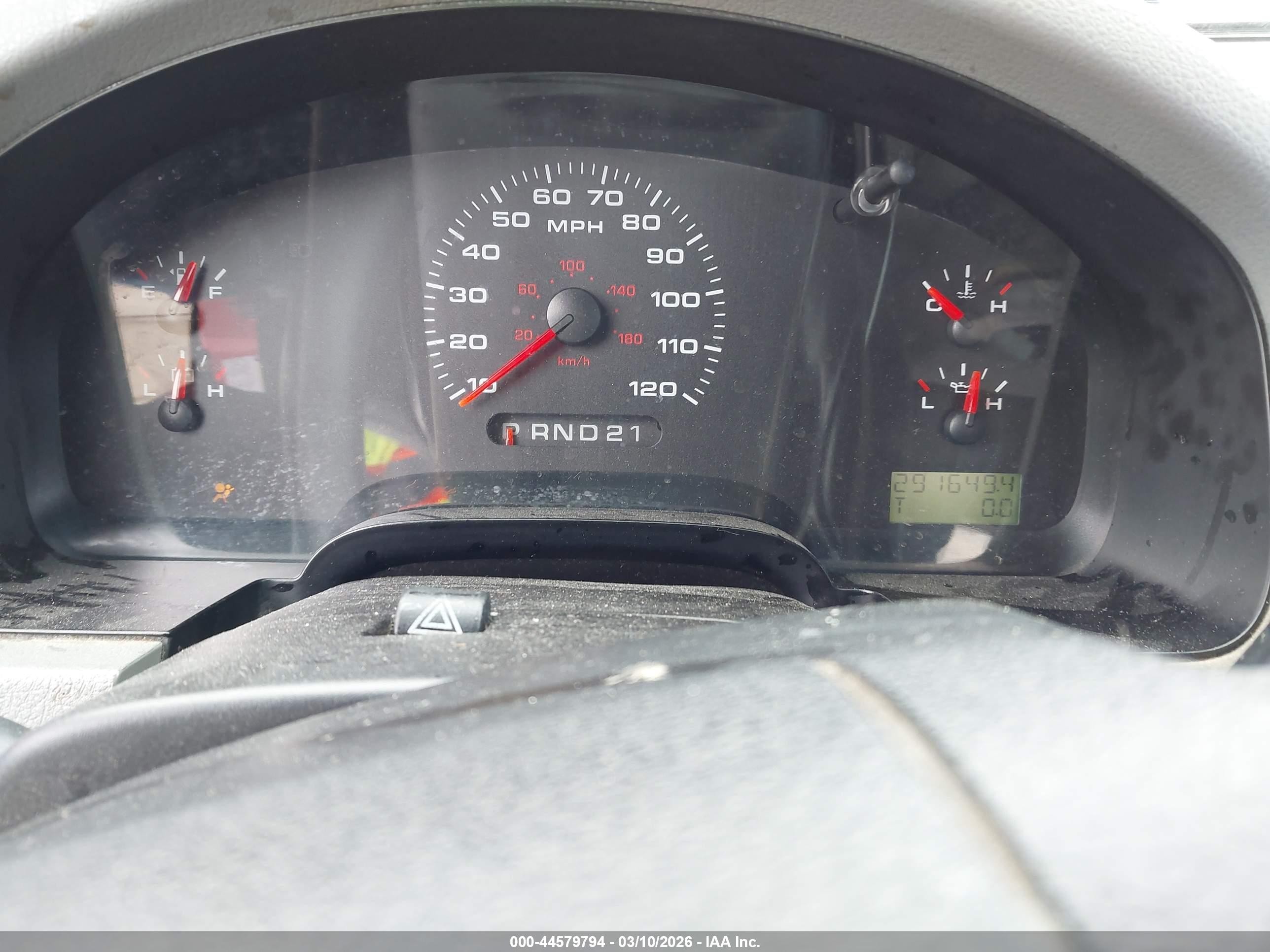 2005 Ford F-150 Stx/xl/xlt Red vin: 1FTRX12W35FA95331