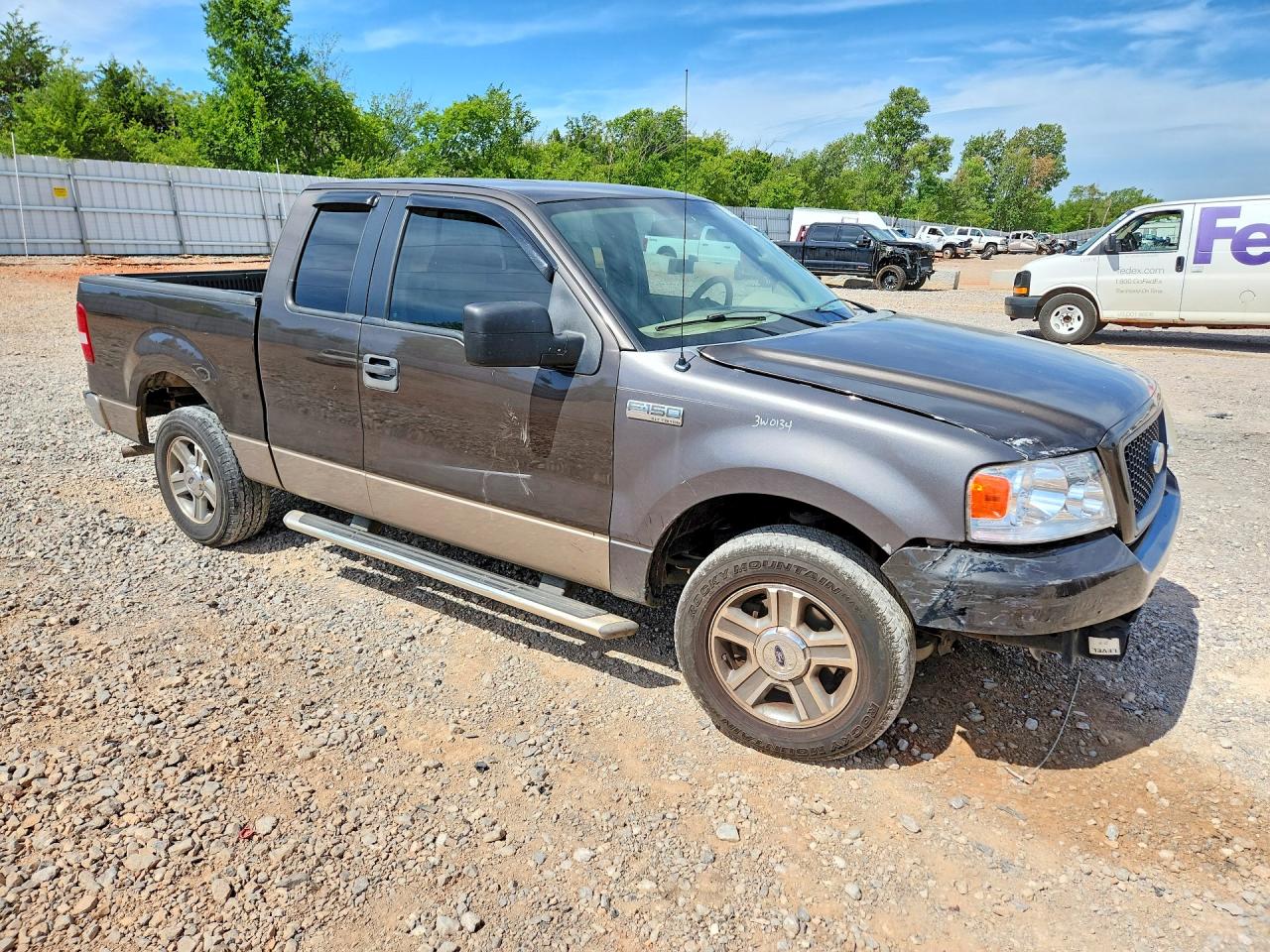 2005 Ford F150 Gray vin: 1FTRX12W35KD72051