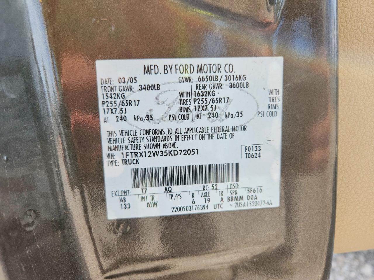 2005 Ford F150 Gray vin: 1FTRX12W35KD72051