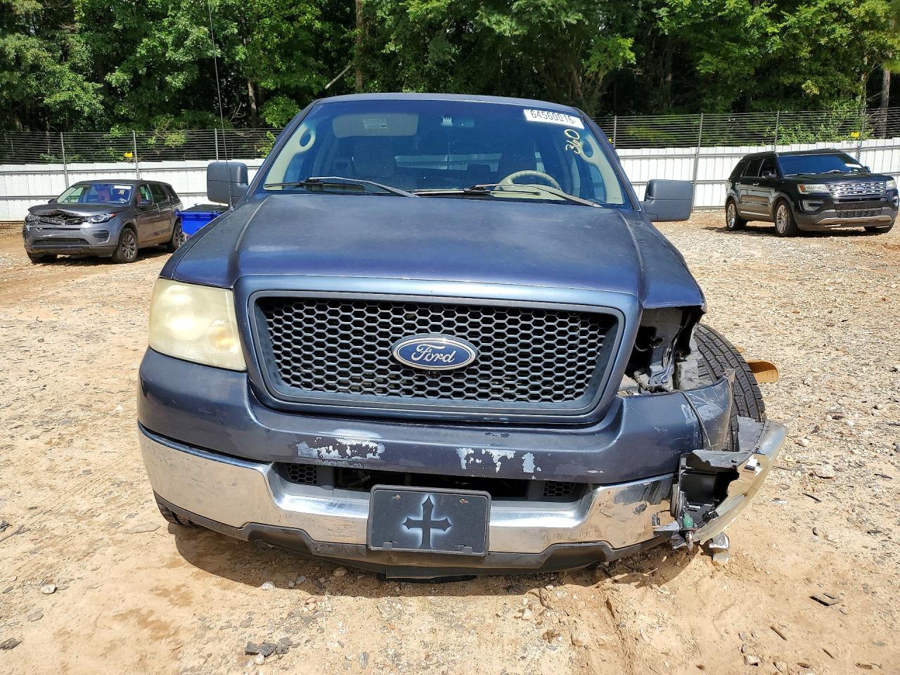2005 Ford F150 Two Tone vin: 1FTRX12W35NB05393