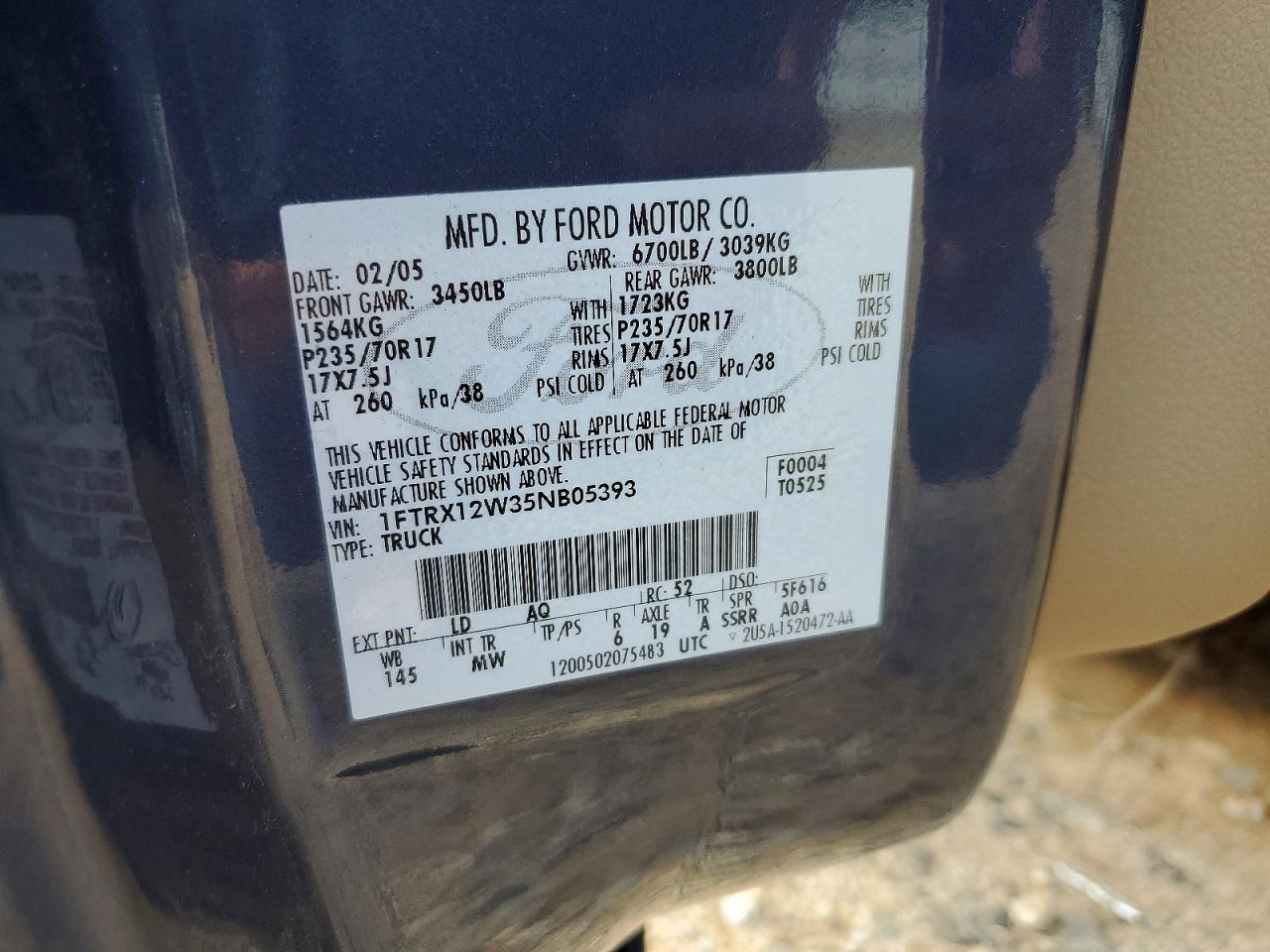 2005 Ford F150 Two Tone vin: 1FTRX12W35NB05393