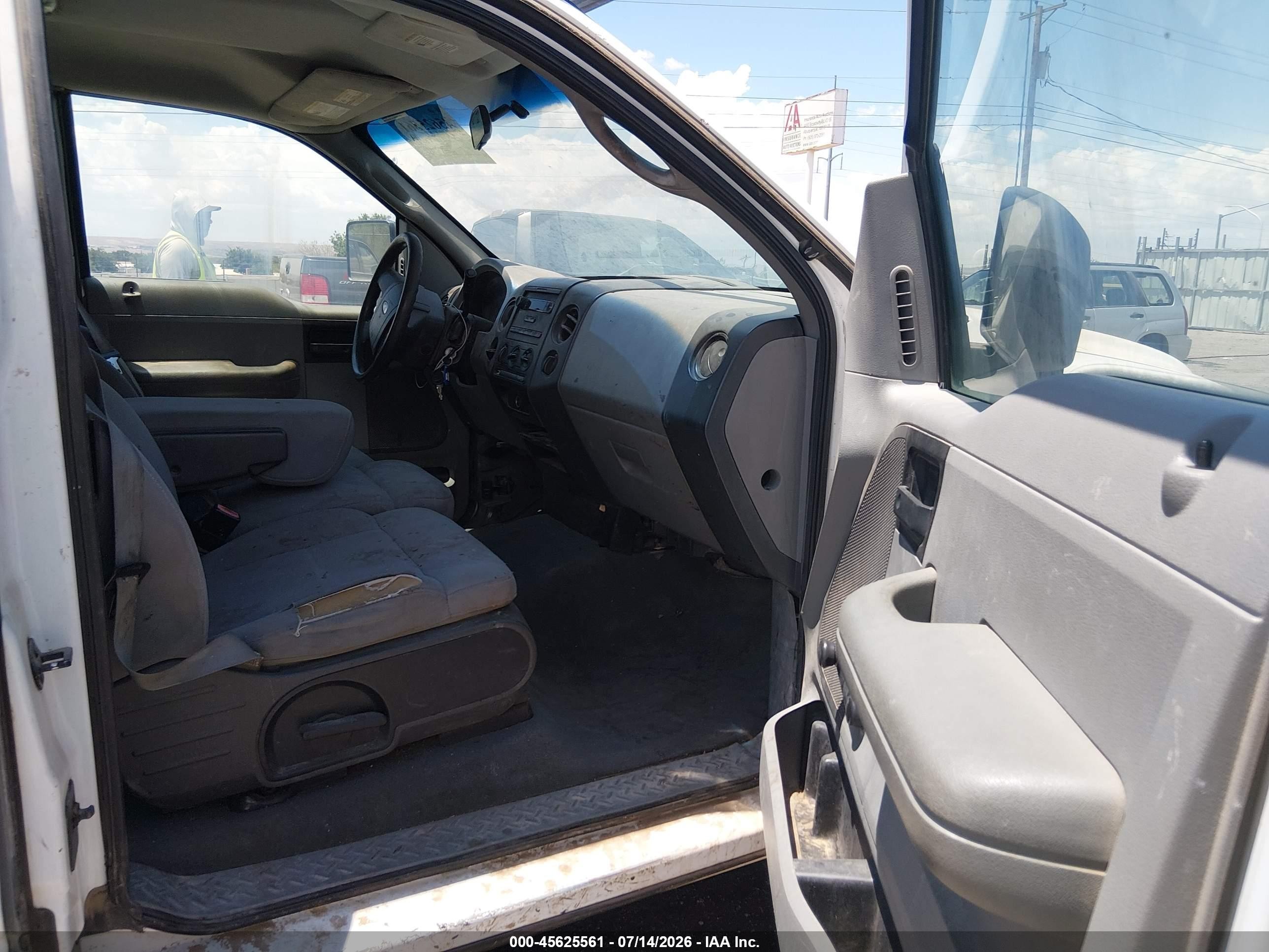 2006 Ford F-150 Stx/xl/xlt White vin: 1FTRX12W36NA25299