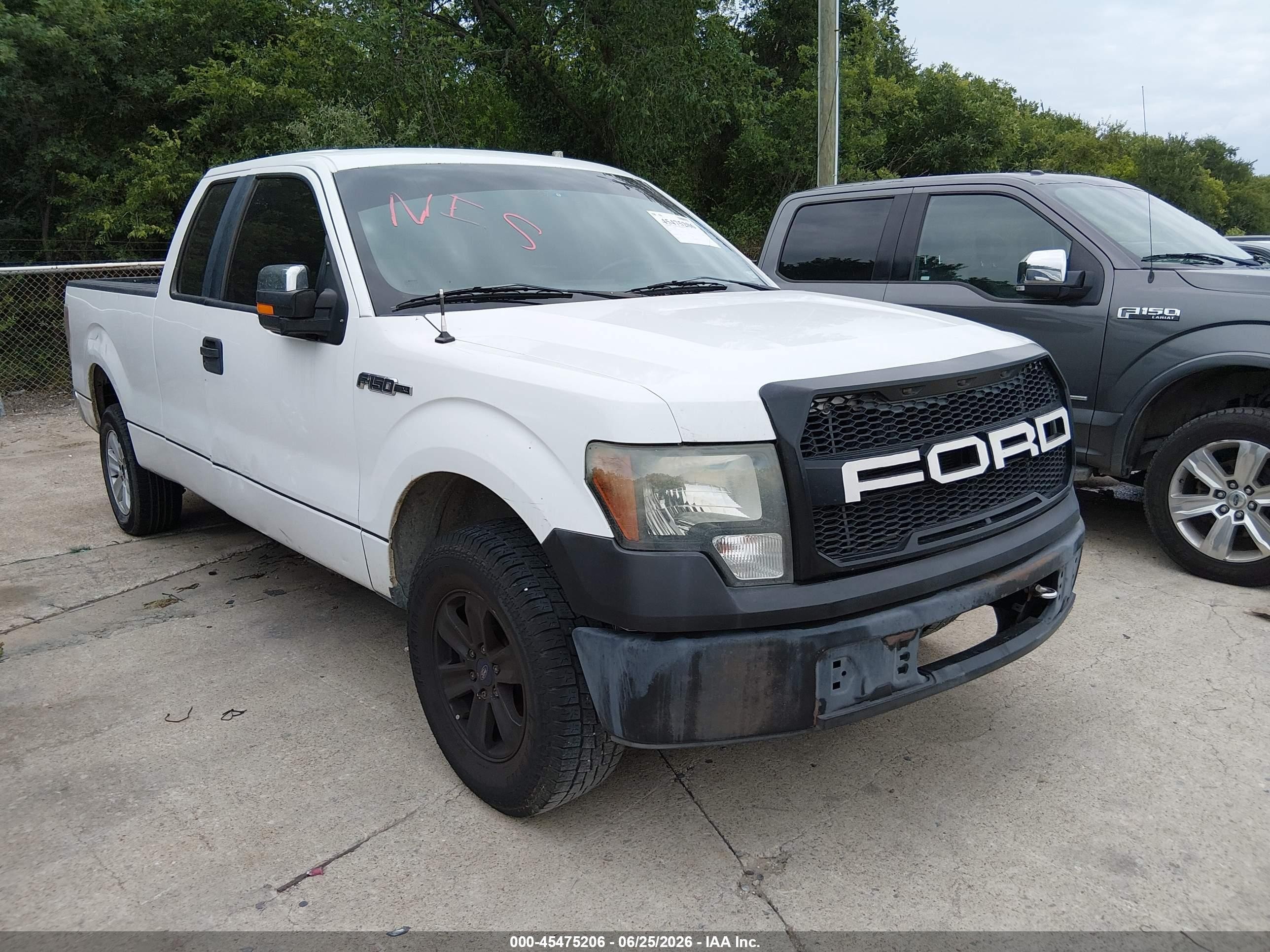 2009 Ford F-150 Stx/xl Белый vin: 1FTRX12W39FB06348