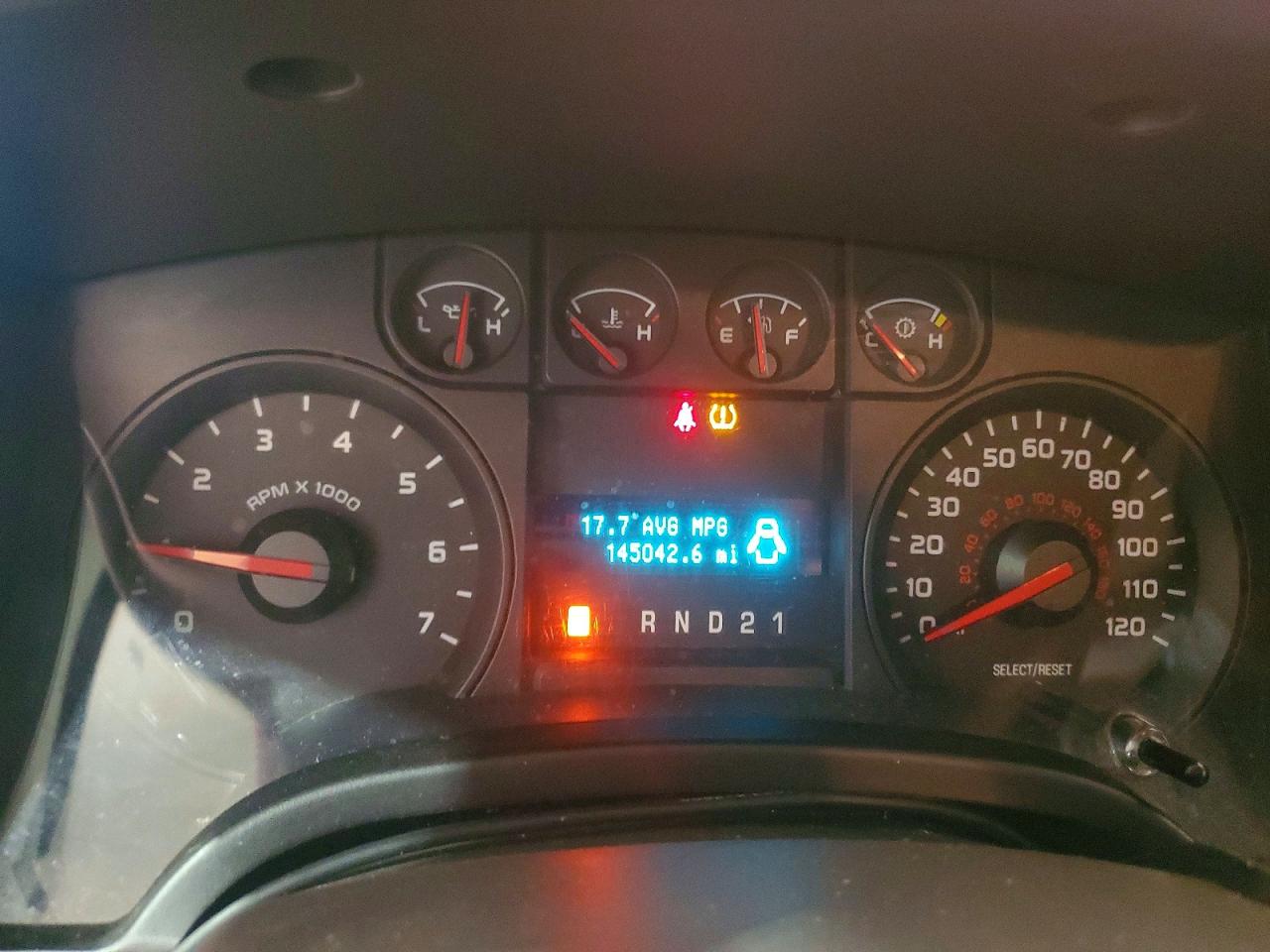 2009 Ford F150 Super Cab Red vin: 1FTRX12W39FB06897