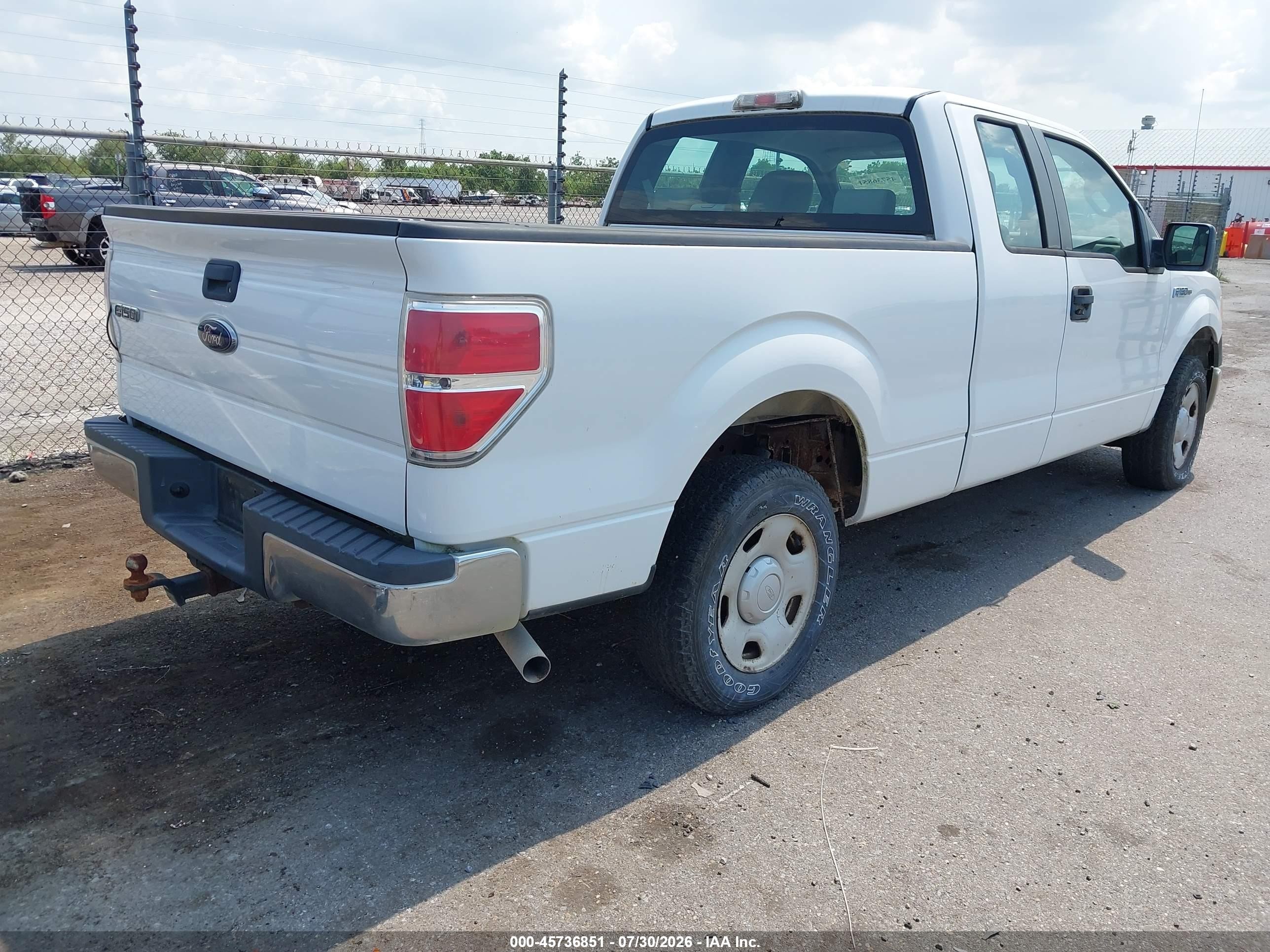 2009 Ford F-150 Stx/xl White vin: 1FTRX12W39KB24842
