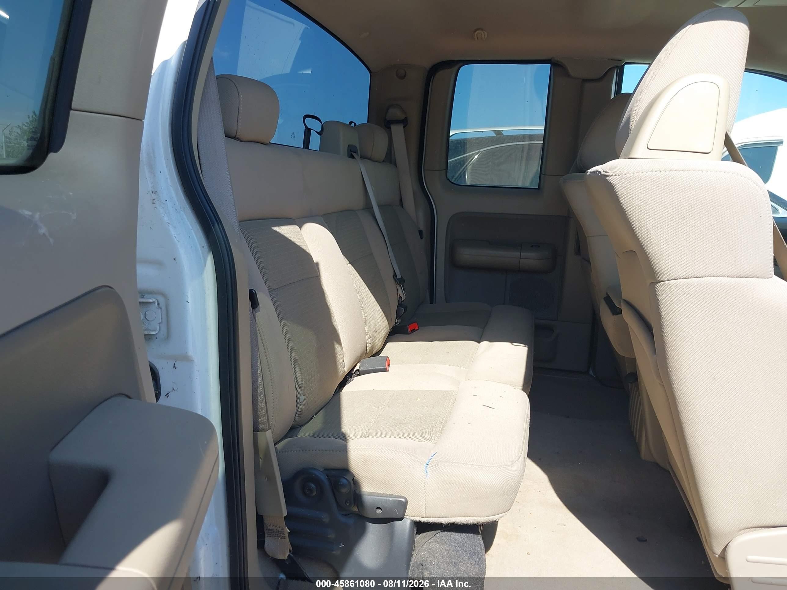 2004 Ford F-150 Stx/xl/xlt White vin: 1FTRX12W44NB38045