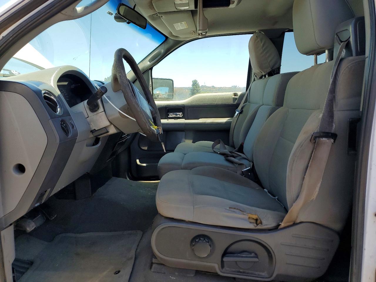 2007 Ford F150 White vin: 1FTRX12W47NA14846
