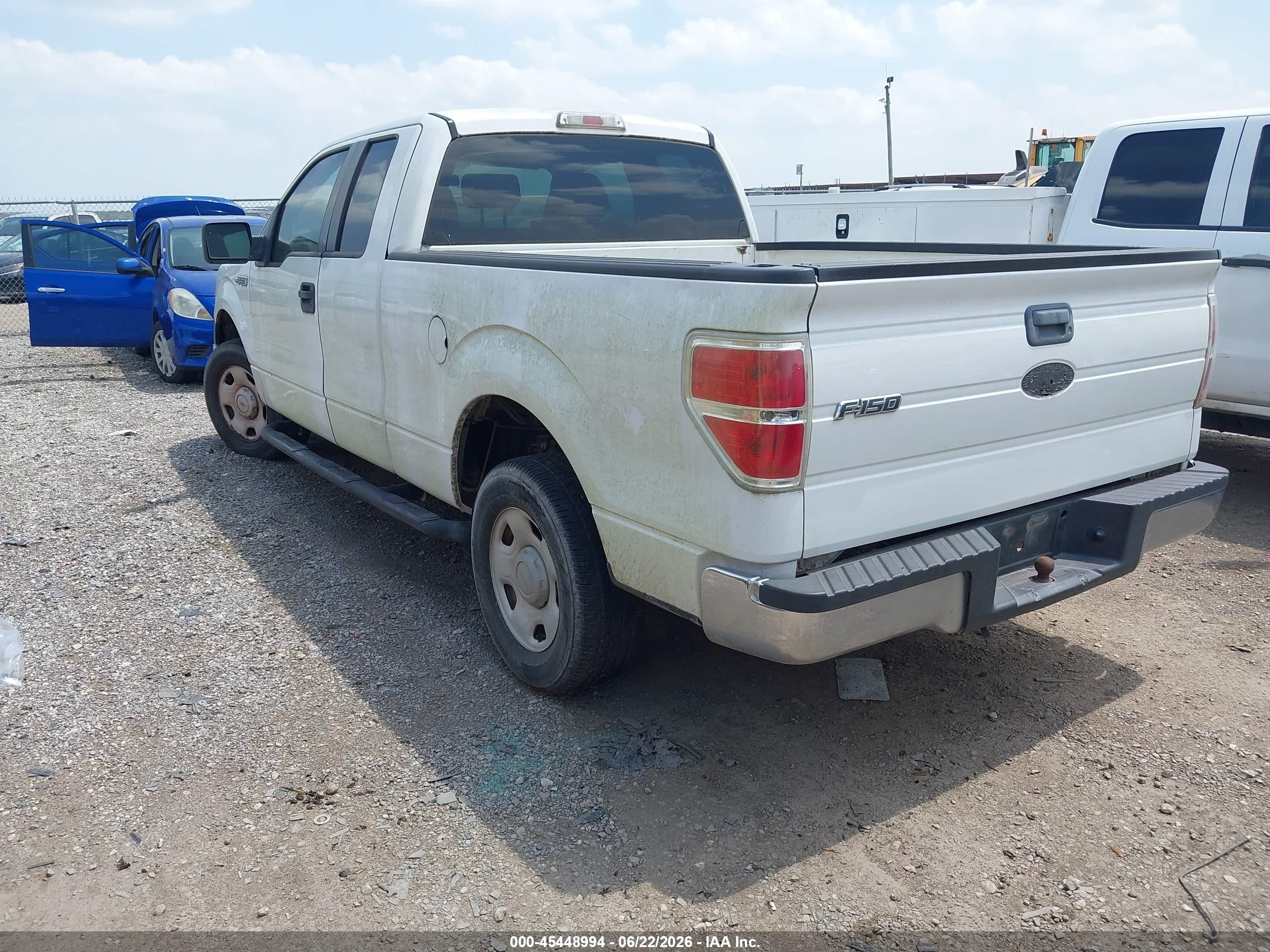 2009 Ford F-150 Stx/xl White vin: 1FTRX12W49FB06360