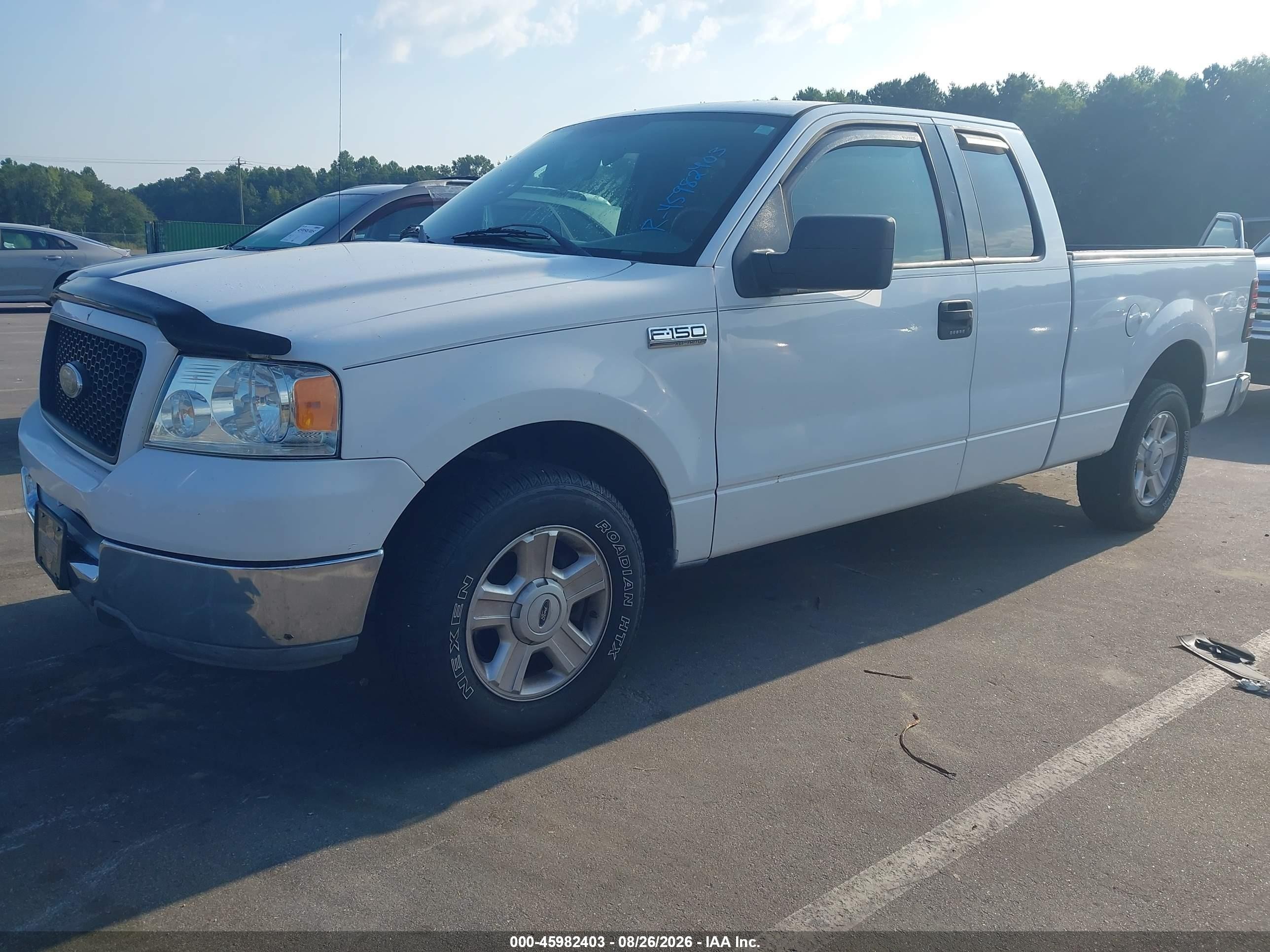 2004 Ford F-150 Stx/xl/xlt Белый vin: 1FTRX12W54NB30892