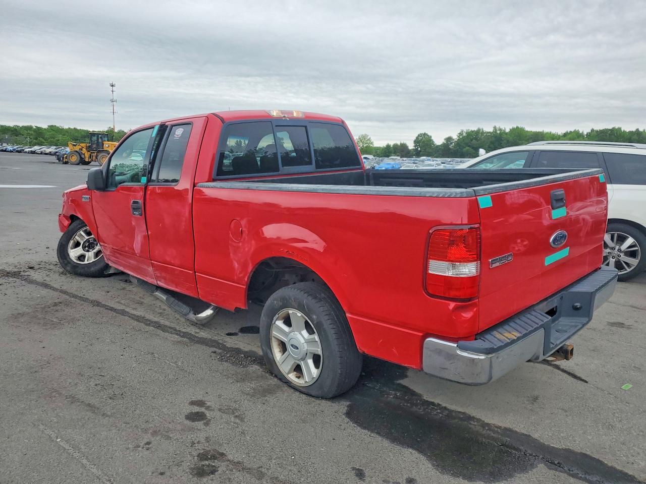 2004 Ford F150 Red vin: 1FTRX12W54NC30751