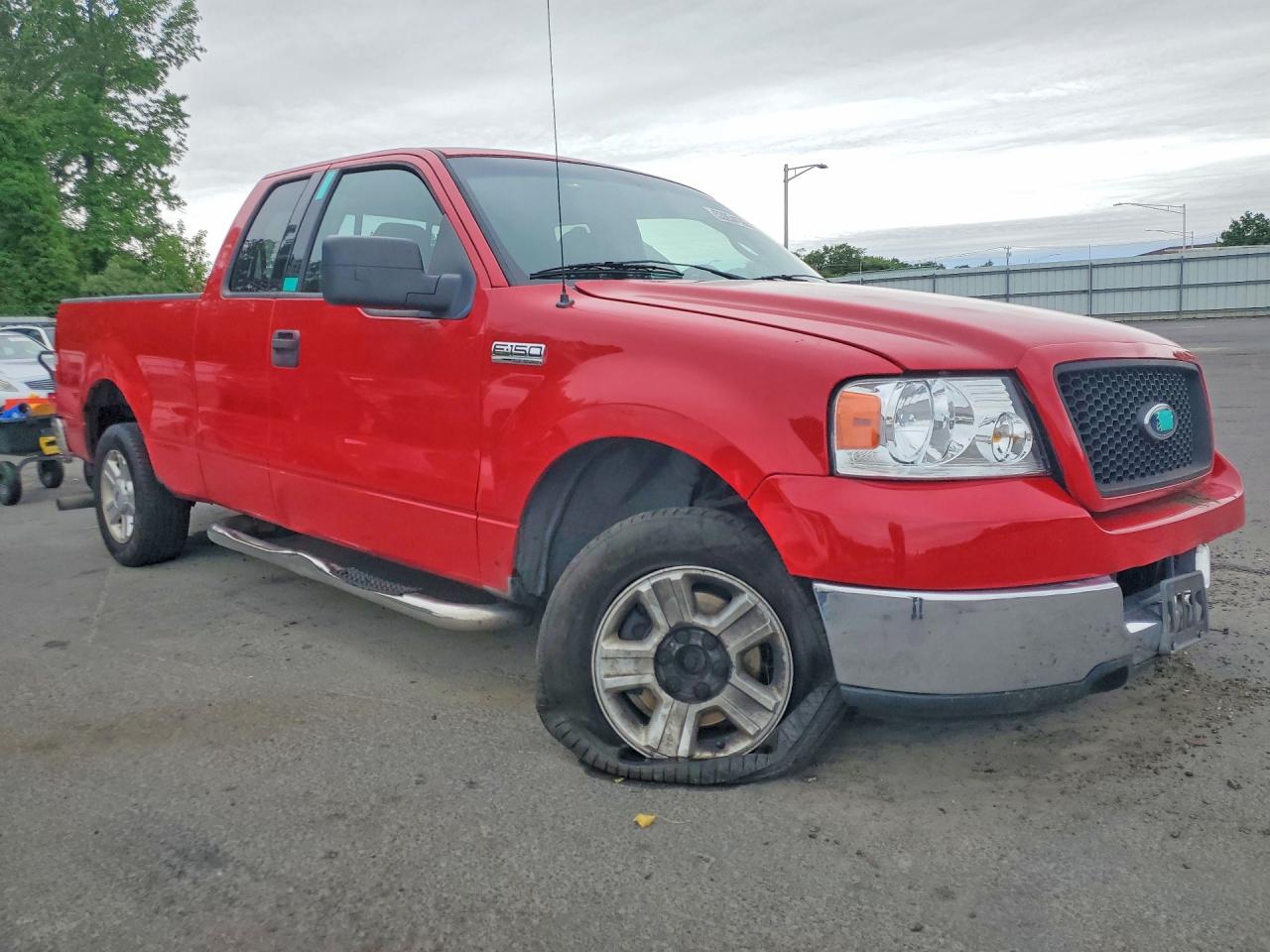 2004 Ford F150 Red vin: 1FTRX12W54NC30751