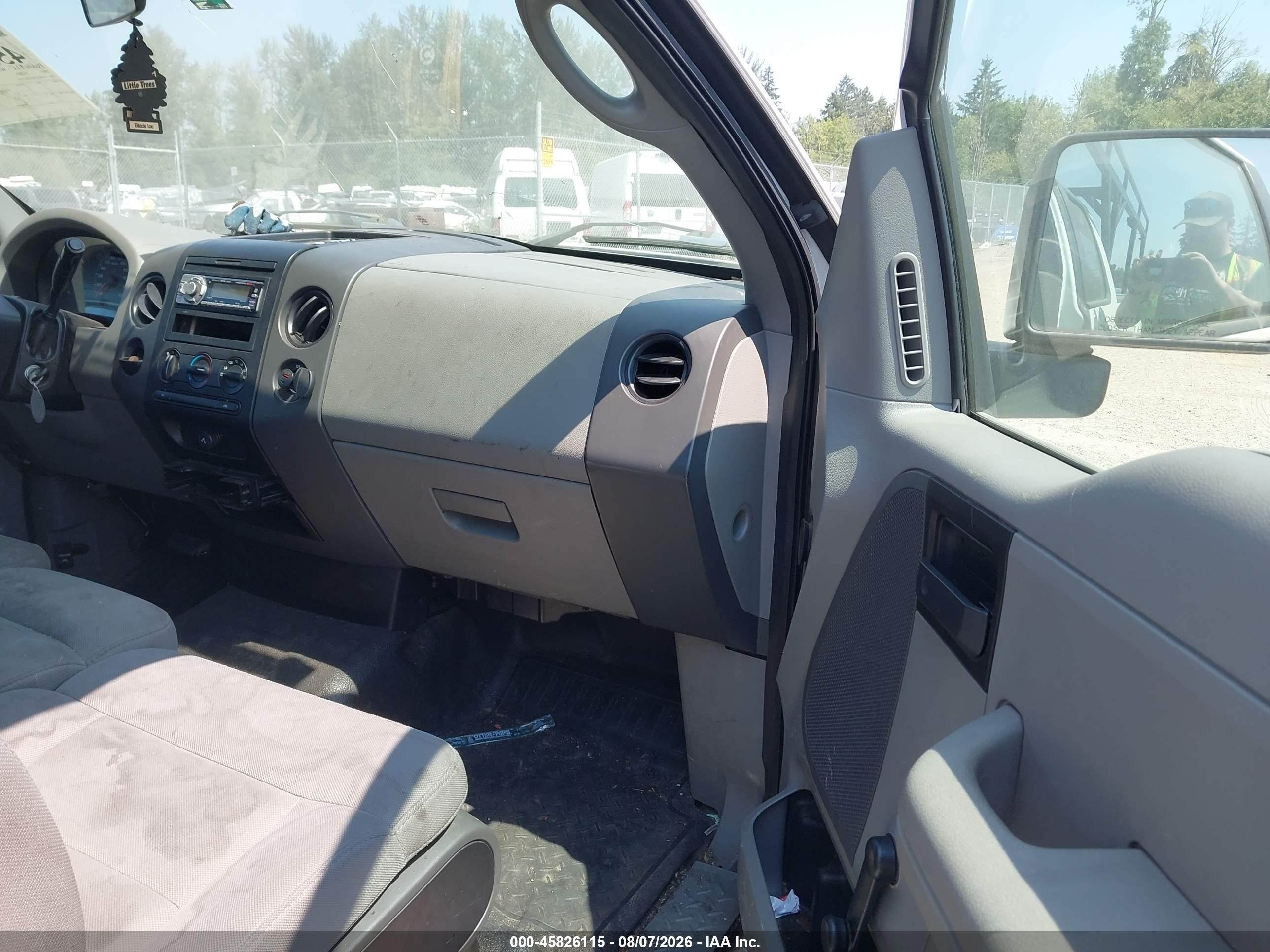 2005 Ford F-150 Stx/xl/xlt Белый vin: 1FTRX12W55FB17507