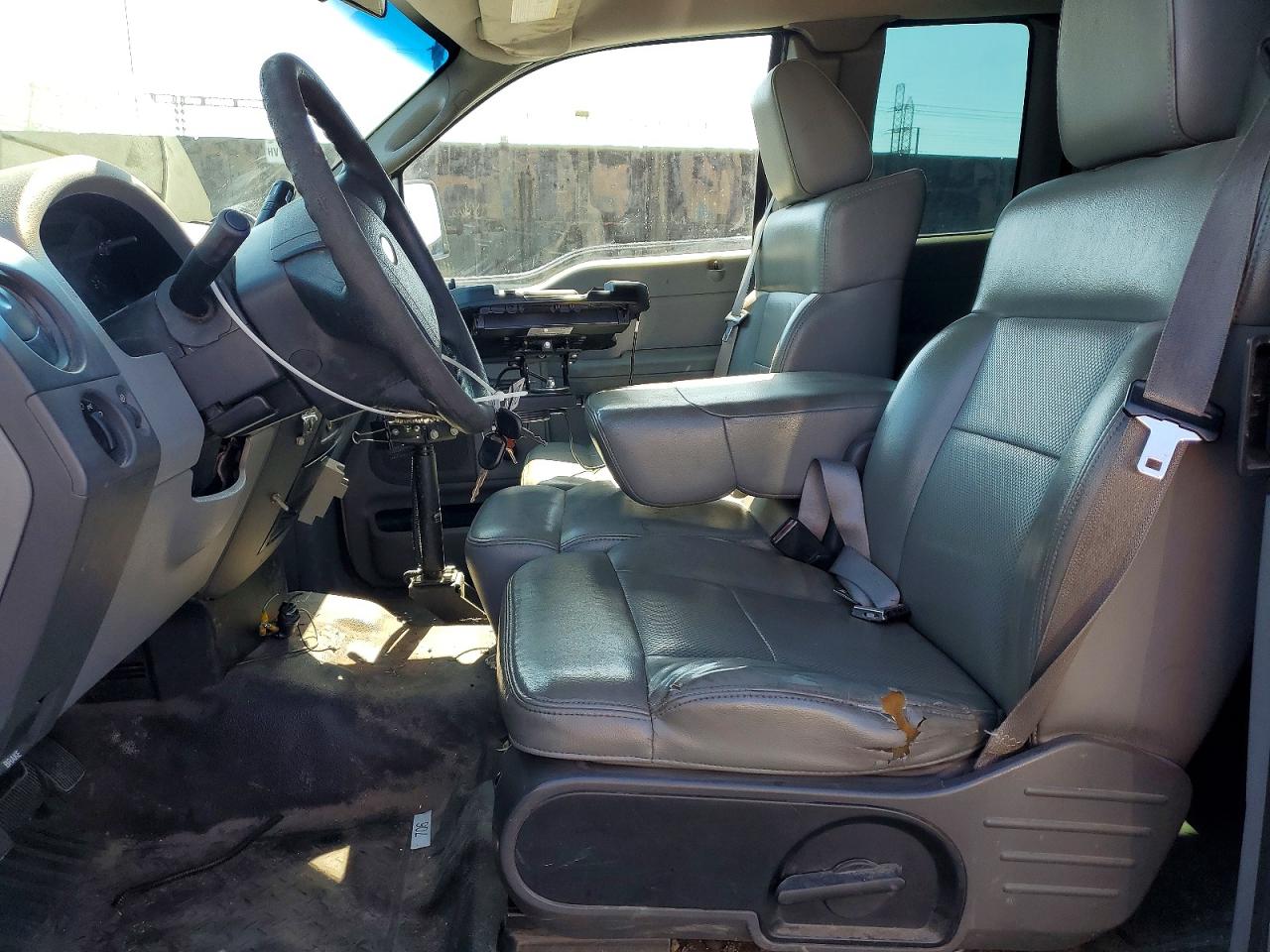 2007 Ford F150 White vin: 1FTRX12W57FB33354