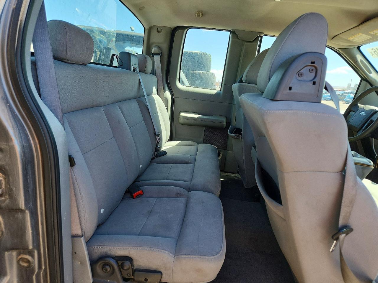 2004 Ford F150 Gray vin: 1FTRX12W64NB89496