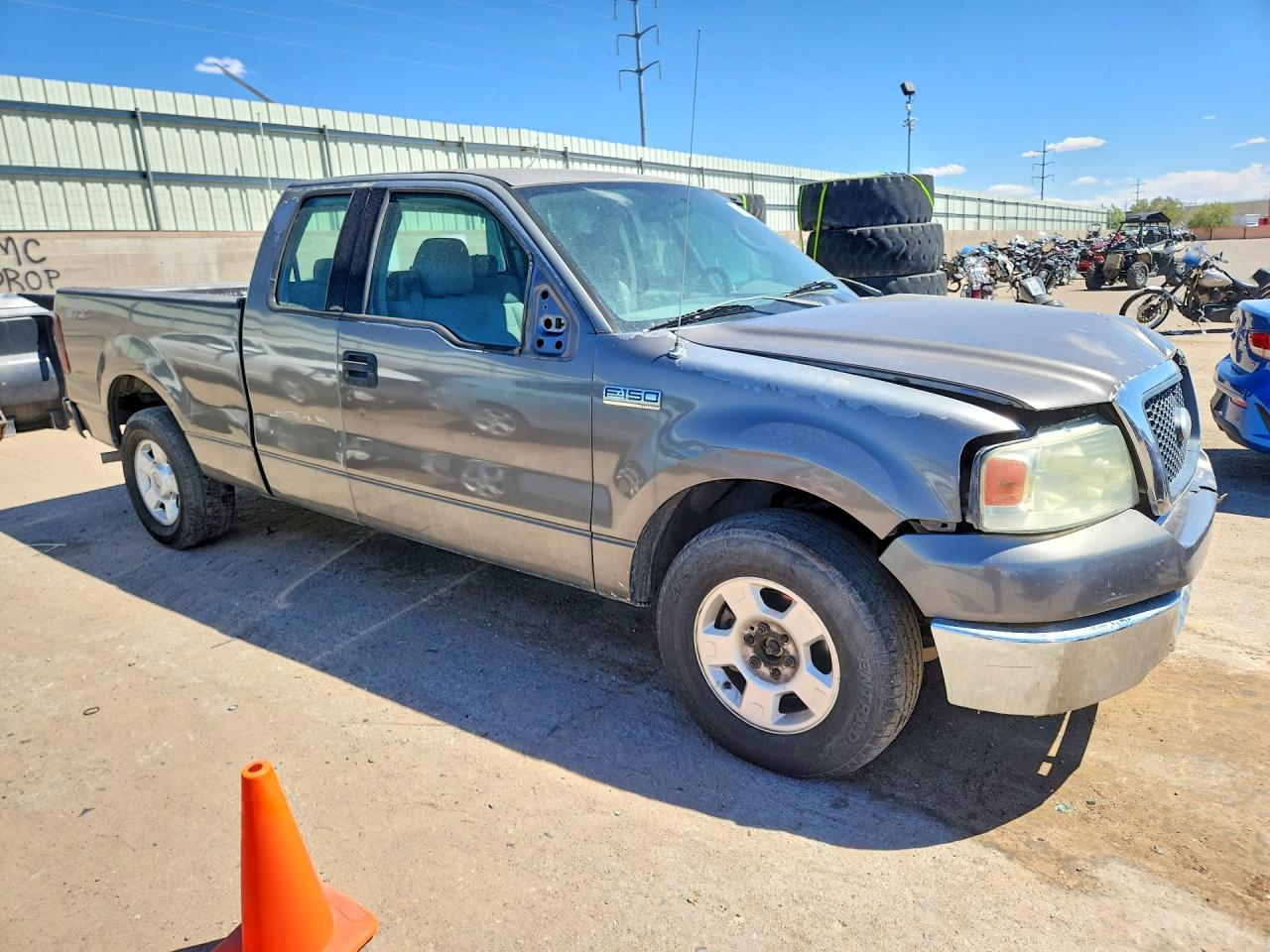 2004 Ford F150 Gray vin: 1FTRX12W64NB89496