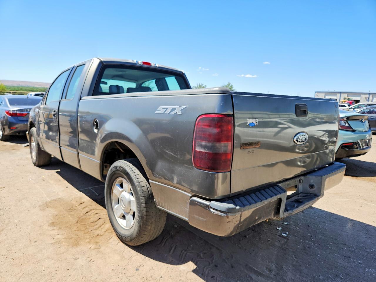 2004 Ford F150 Gray vin: 1FTRX12W64NB89496