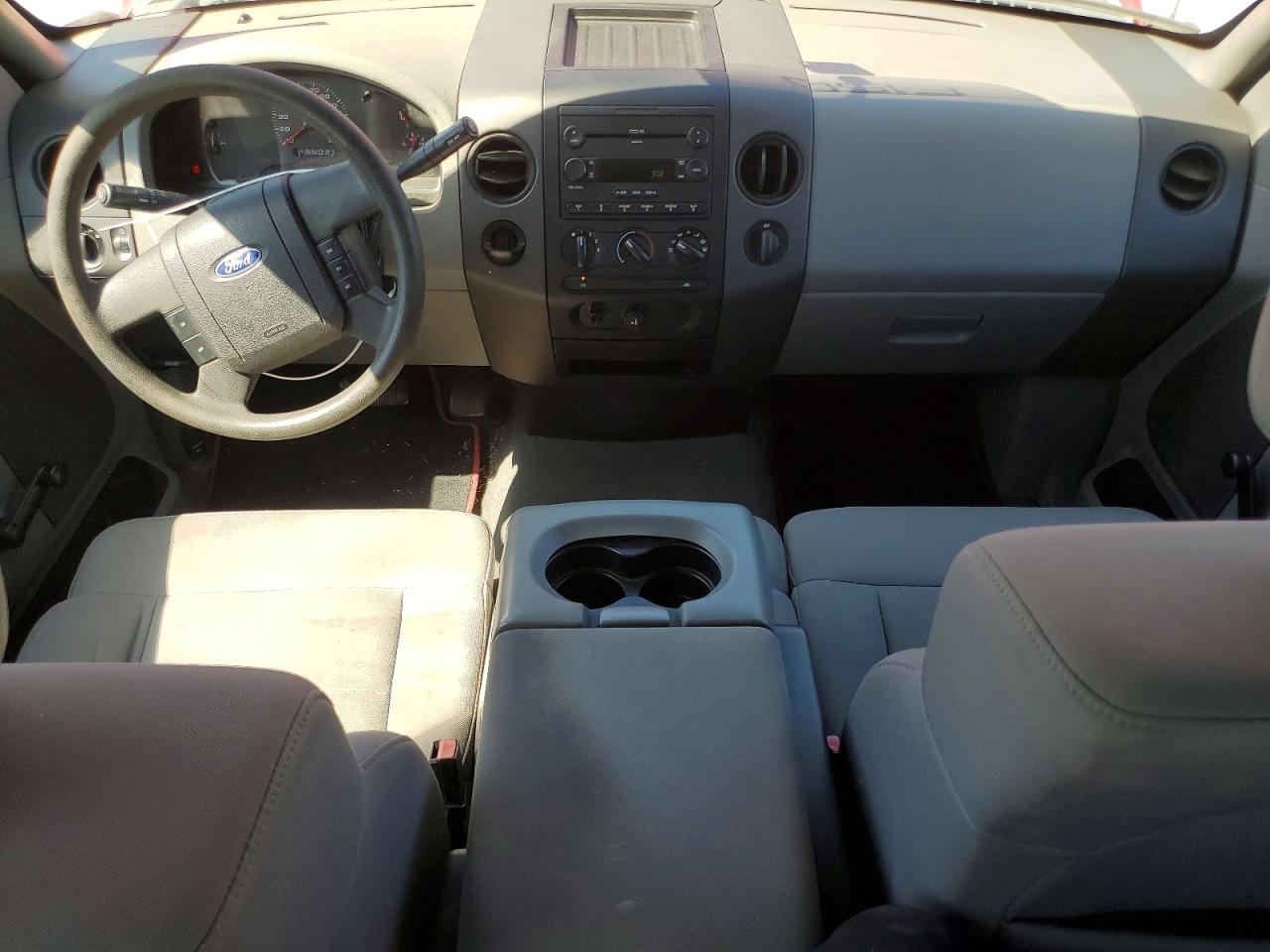 2005 Ford F150 Red vin: 1FTRX12W65FA95341